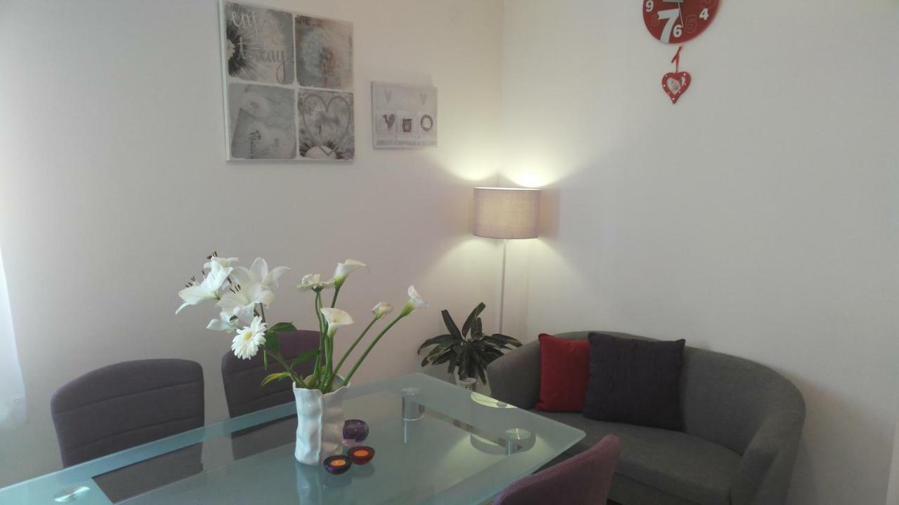 Zunic Apartment *